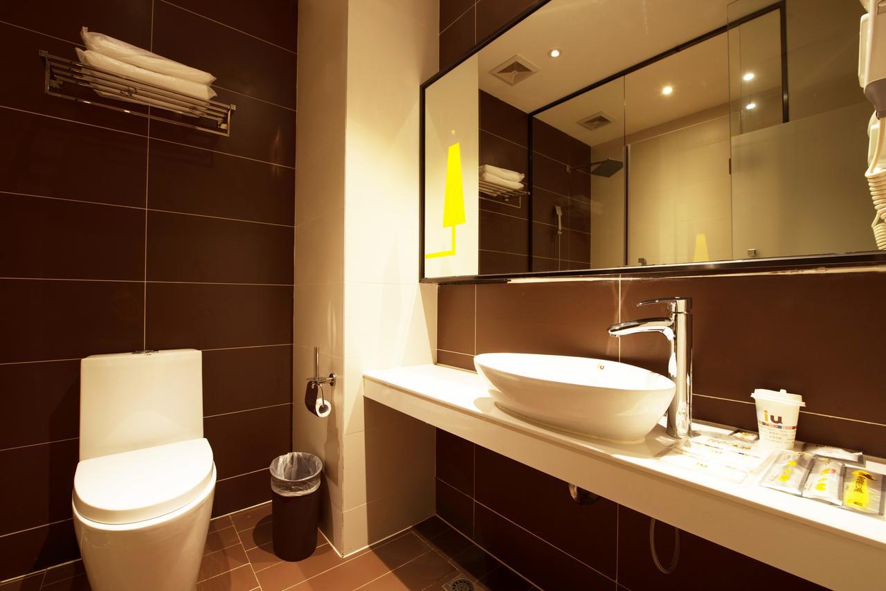 Iu Hotel Shenyang Railway Station Sk Transfer Center エクステリア 写真